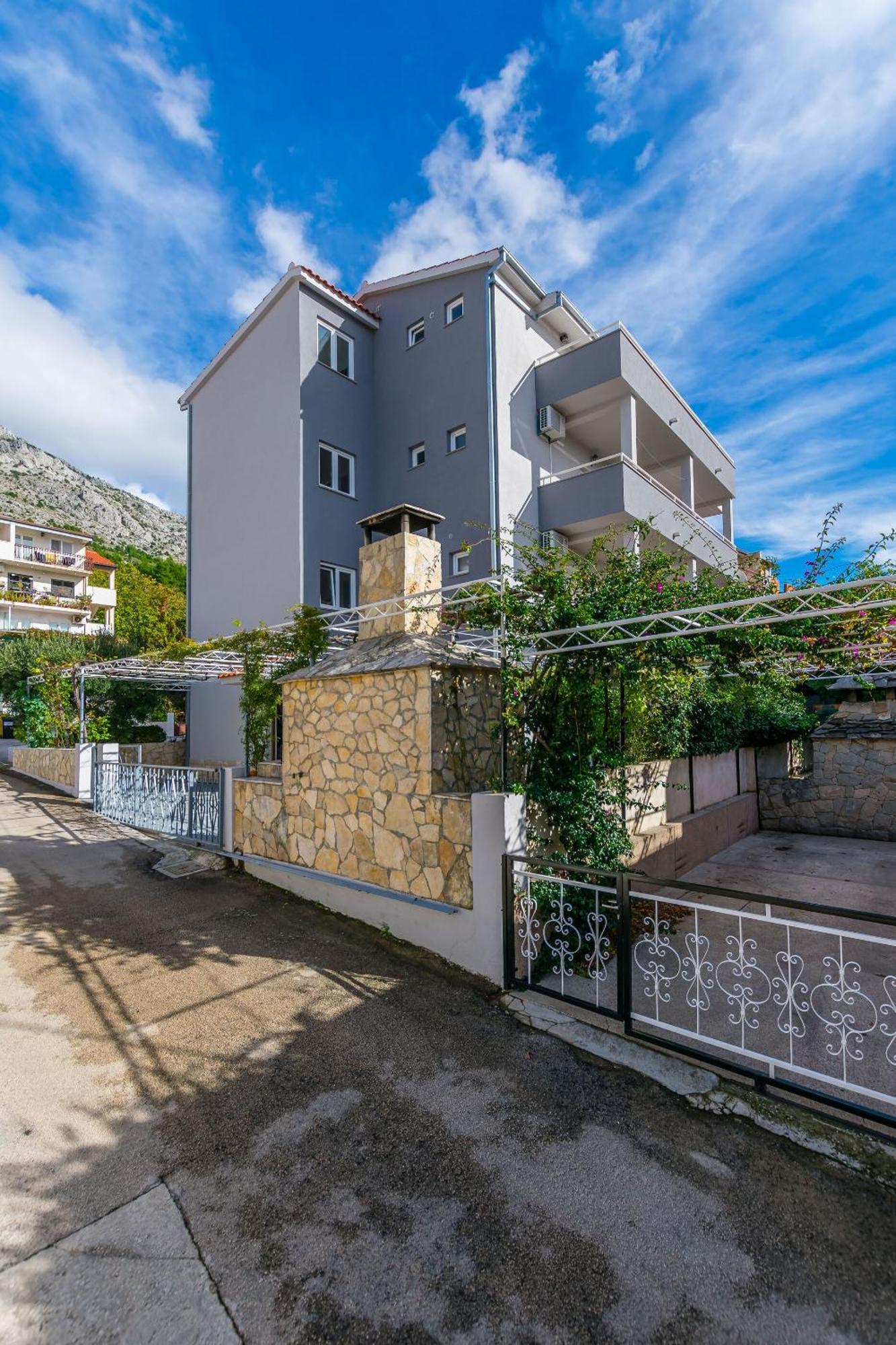 Apartments Kristina Omis Luaran gambar